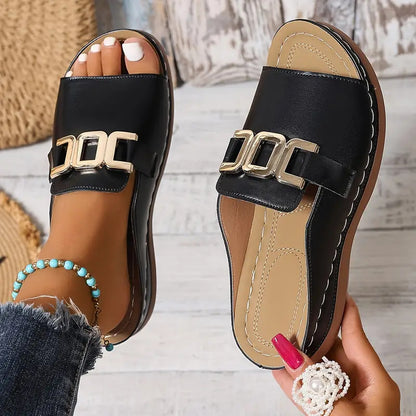 MATILDA | Women´s sandals with buckle